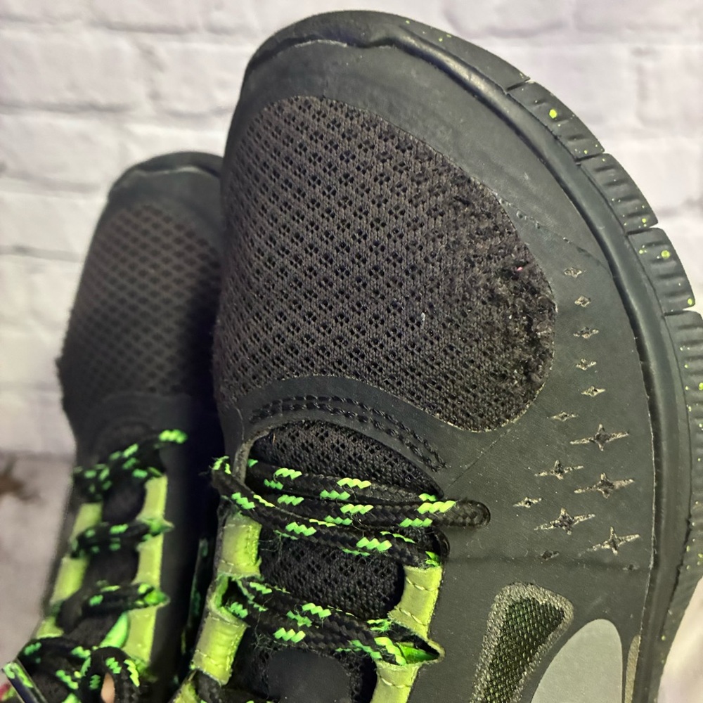 Nike Free Run 5.0 Women's Black Neon Green Pink Sneakers Shoes Size 7 574324 036 - Picture 11 of 13
